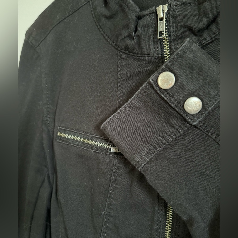 Black jacket - Picture 2 of 4